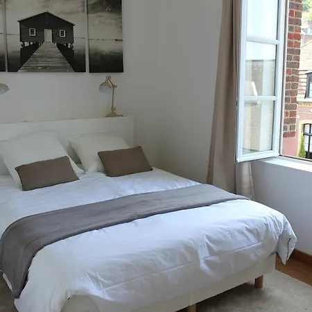 Lägenhet Au Belvedere Honfleur